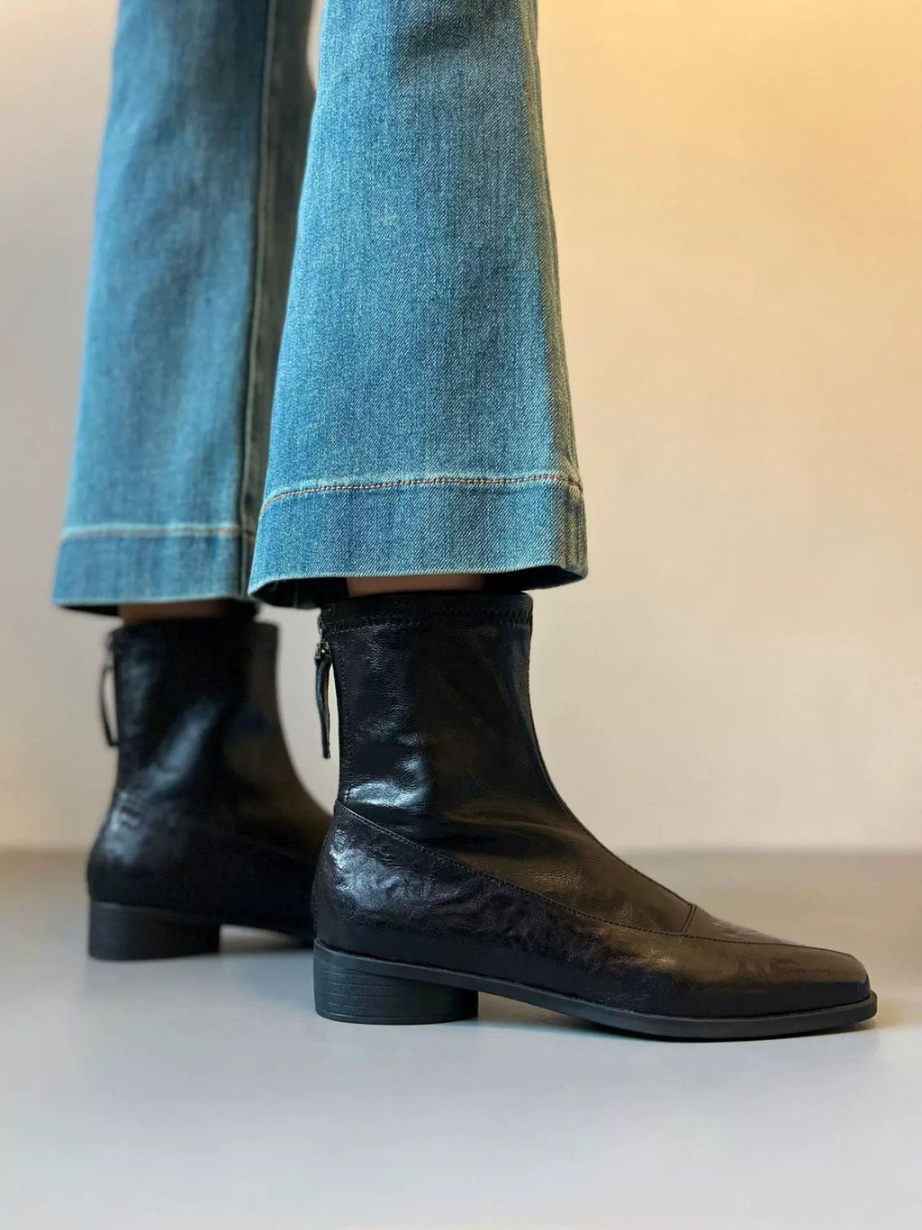Women French Retro Slim Ankle Boots, Genuine Leather Back Zipper Stretch Boots, Elegant Slimming Block High Heel Short Boots